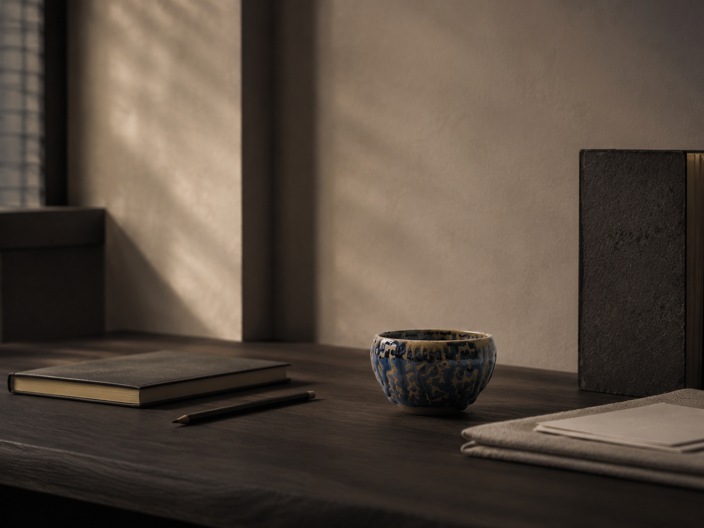 Desks: A small point of stillness for the working surface.